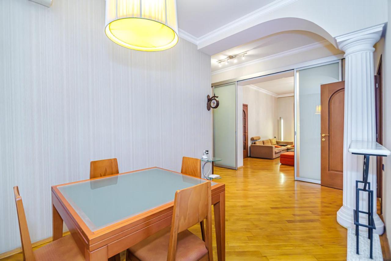 Vip Apartamen Nizami Street Lejlighed Baku Eksteriør billede
