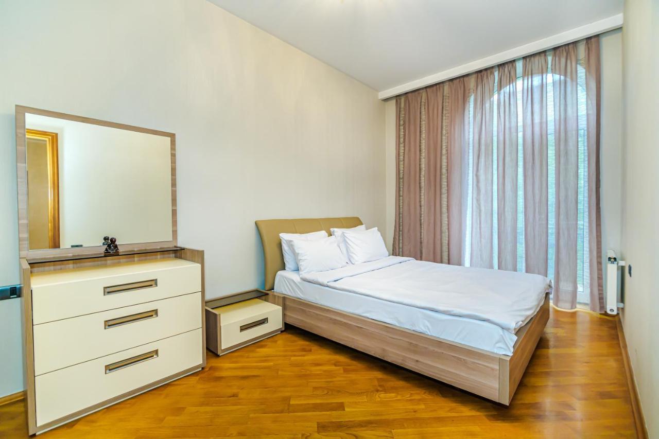 Vip Apartamen Nizami Street Lejlighed Baku Eksteriør billede