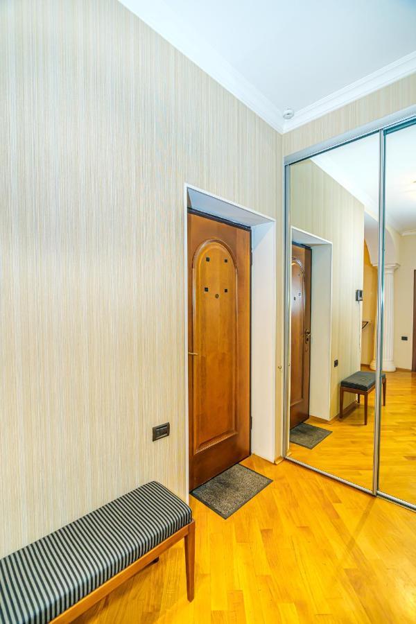 Vip Apartamen Nizami Street Lejlighed Baku Eksteriør billede